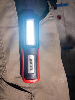 Svietidlo Worklight CWL1110, COB+1 XPE 200 lm, 1200mAh, magnet, USB